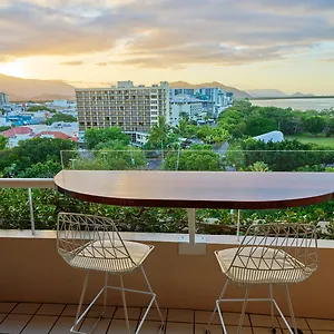 Hilton 5* Cairns