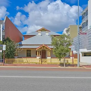  Ostello Emu Backpackers - Note - Valid Passport Required For Check In Australia