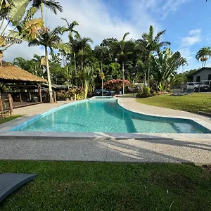 tasman-holiday-parks-cairns-cool-waters.cairnshotels4all.com/